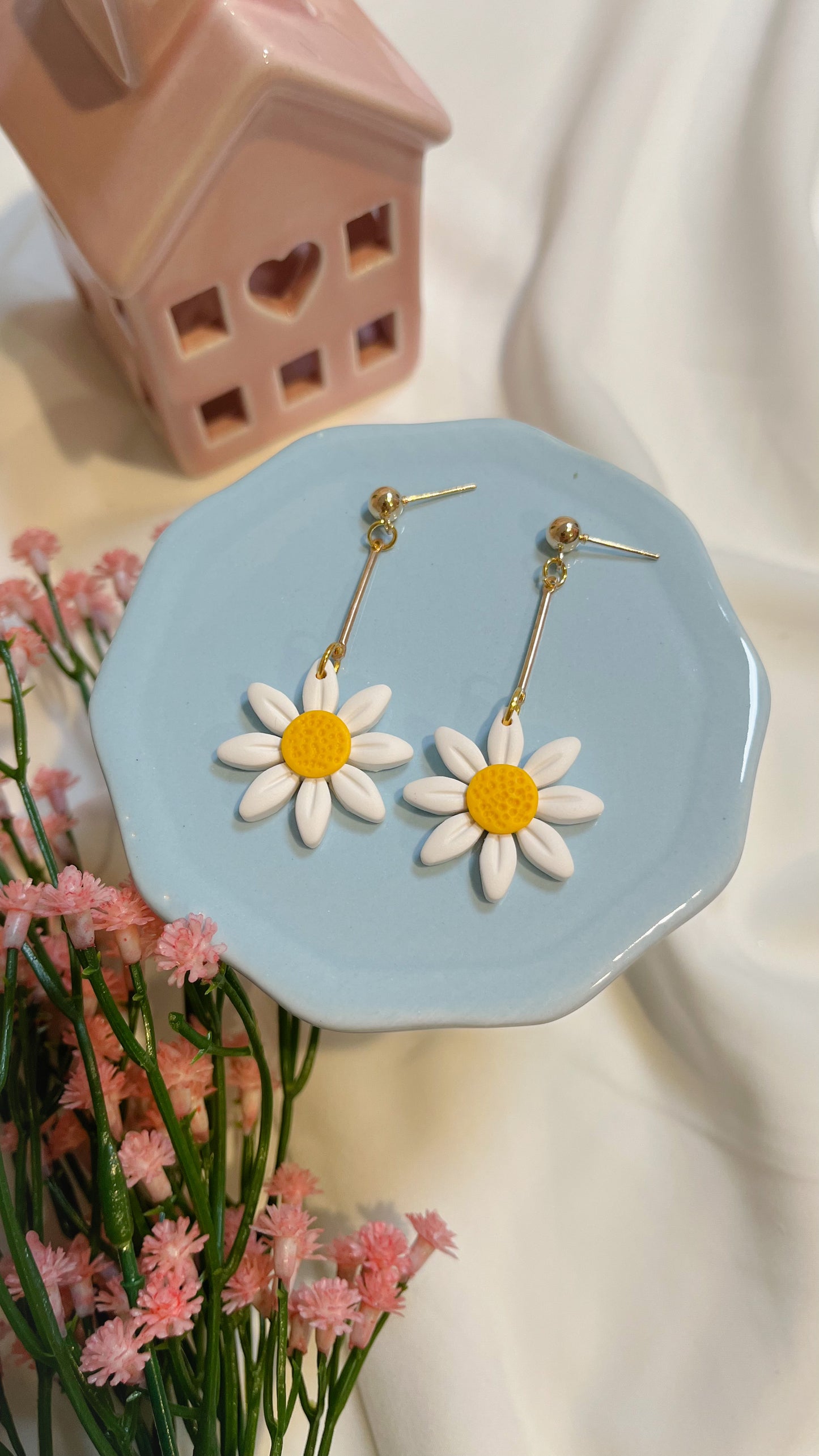 Daisy Dangles