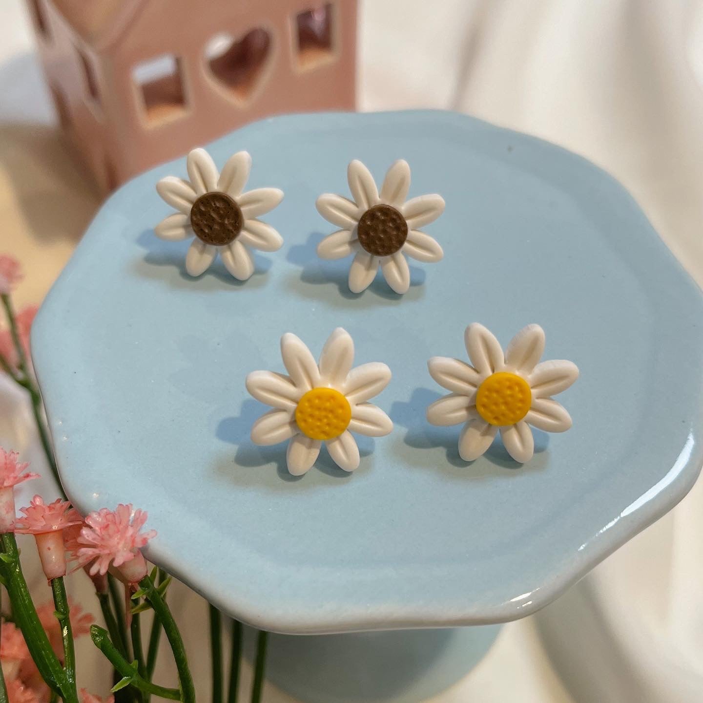 Daisy Studs